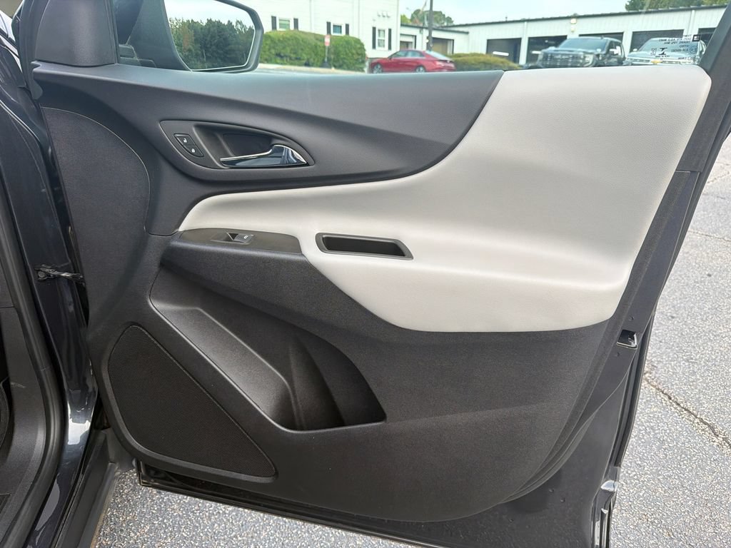 Used 2022 Chevrolet Equinox LT FWD image 14