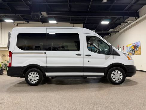 Used 2019 Ford Transit 150 XLT RWD image 4