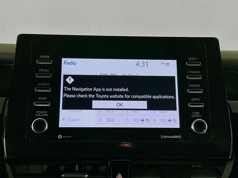 Used 2024 Toyota Camry SE image 21