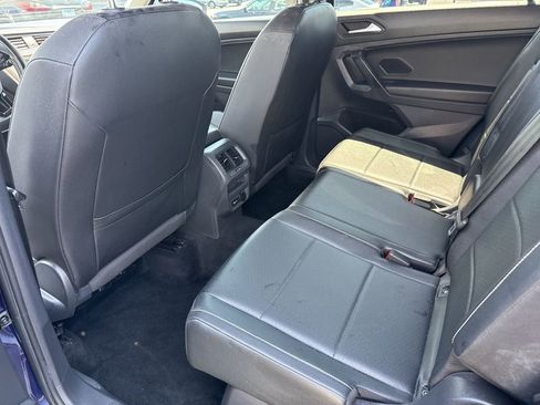 Used 2021 Volkswagen Tiguan SE FWD image 9
