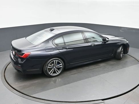 Used 2022 BMW 740i xDrive 740i xDrive w/ M Sport Package image 37