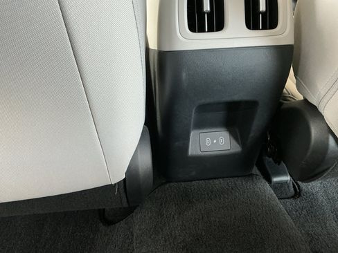 Certified 2025 Hyundai Tucson SEL image 12