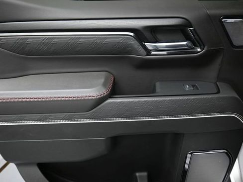 Used 2024 GMC Sierra 1500 AT4X image 19