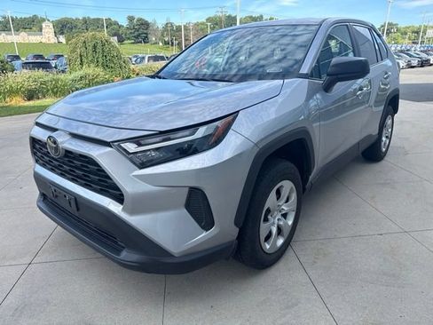 Used 2023 Toyota RAV4 LE FWD image 3