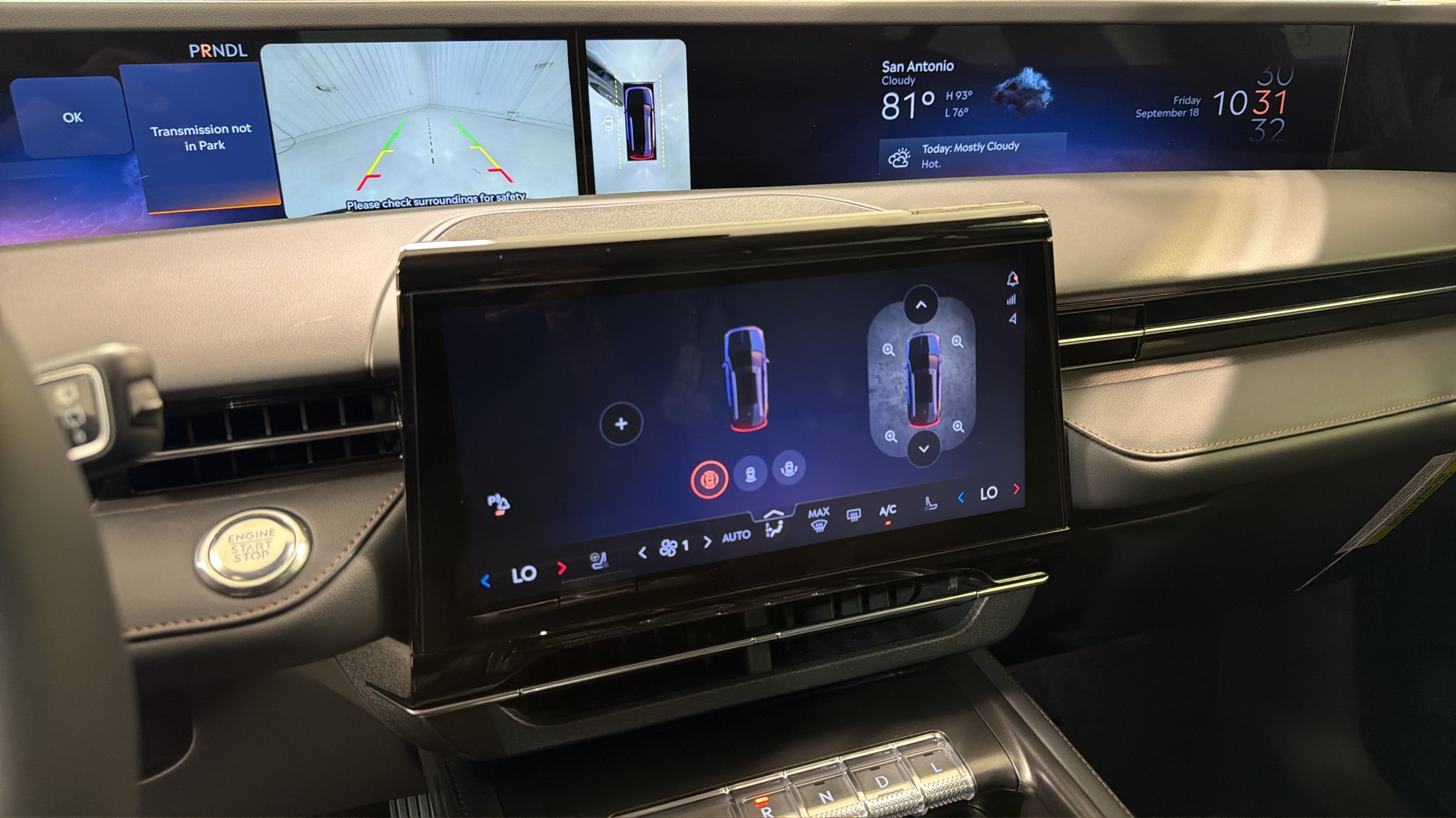 New 2026 Lincoln Nautilus Premier AWD/4WD image 16