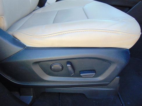 Used 2021 Ford Explorer Limited image 20