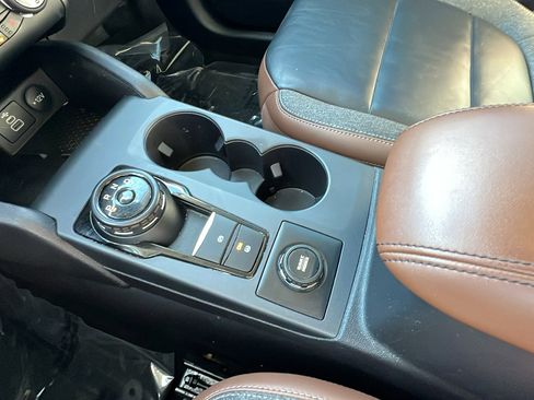 Used 2023 Ford Bronco Sport Outer Banks w/ Tech Package image 32