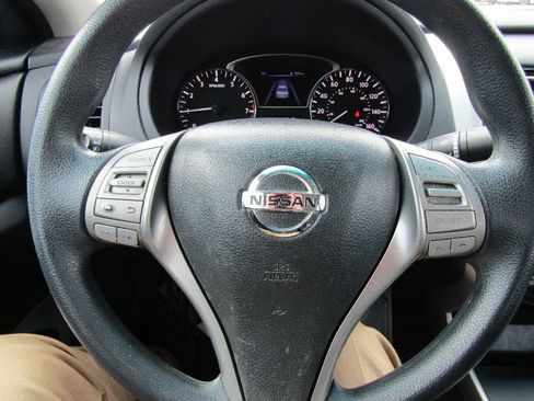 Used 2015 Nissan Altima 2.5 S w/ Special Edition Package image 18