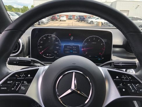 Used 2023 Mercedes-Benz C 300 4MATIC Sedan image 19