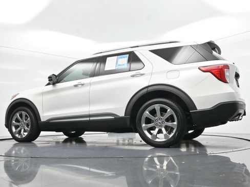 Used 2020 Ford Explorer Platinum w/ Premium Technology Package AWD/4WD image 55
