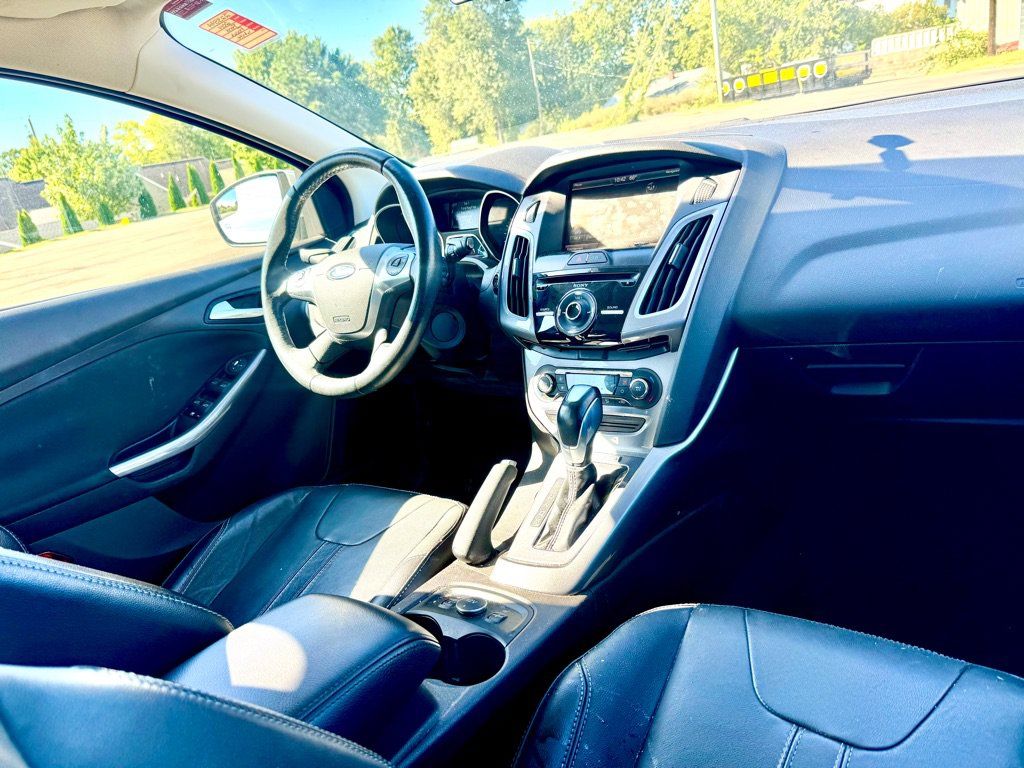 Used 2014 Ford Focus Titanium FWD image 12