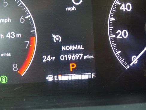 Used 2025 Honda HR-V EX-L image 28