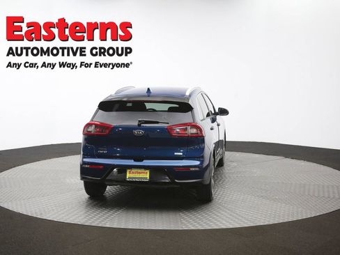 Used 2019 Kia Niro LX image 38