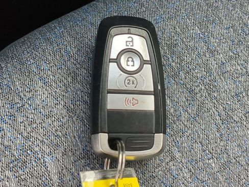 New 2025 Ford Maverick XLT w/ XLT Luxury Package image 29