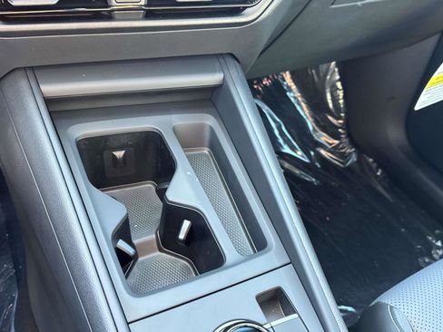 New 2026 Volkswagen Tiguan SE R-Line FWD image 19