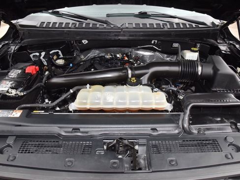Used 2022 Ford Expedition XLT RWD image 41
