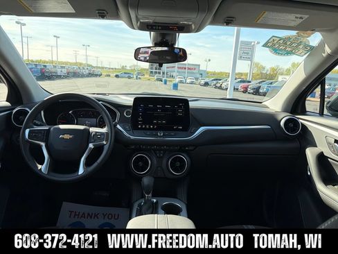 Used 2025 Chevrolet Blazer LT AWD/4WD image 12