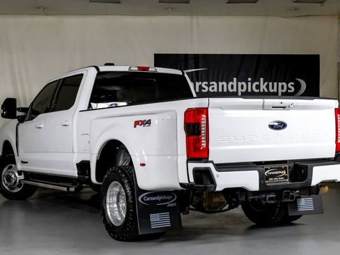 Used 2024 Ford F350 Lariat w/ FX4 Off-Road Package image 10