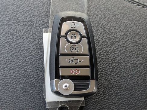 New 2026 Ford F350 Lariat w/ Black Appearance Package image 27