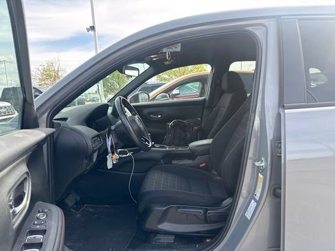 Used 2024 Honda HR-V Sport image 11
