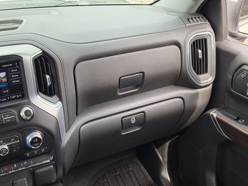 Used 2021 GMC Sierra 1500 SLT w/ SLT Premium Package AWD/4WD image 15