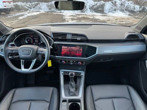 Used 2022 Audi Q3 2.0T Premium Plus image 22