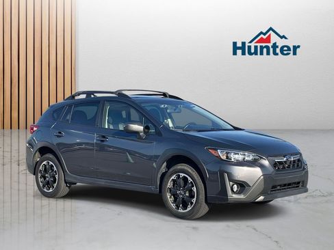 Used 2023 Subaru Crosstrek 2.0i Premium image 1