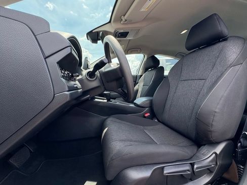 Used 2025 Honda Accord LX image 17