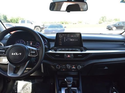 Used 2024 Kia Forte LXS FWD image 28