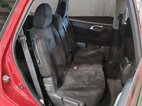 Used 2014 Nissan Pathfinder SV AWD/4WD image 29