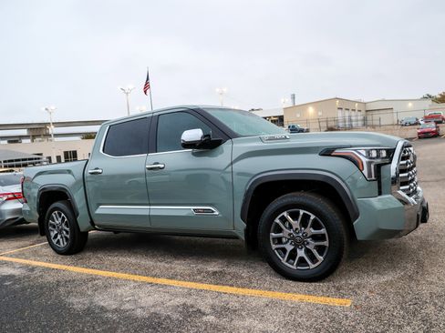 Used 2025 Toyota Tundra 1794 Edition image 7