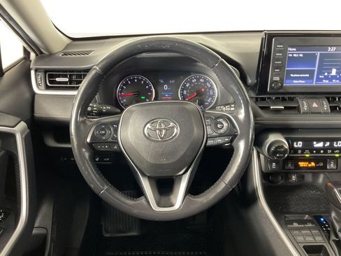 Used 2019 Toyota RAV4 XLE Premium w/ Cold Weather Package AWD/4WD image 12