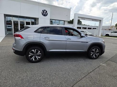 Used 2024 Volkswagen Atlas Cross Sport SE AWD/4WD image 15
