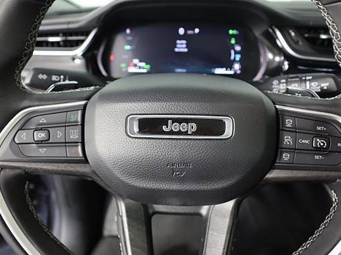 Used 2022 Jeep Grand Cherokee Limited 4xe image 44