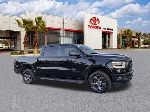 Used 2022 RAM 1500 Big Horn w/ Built-to-serve Edition image 2