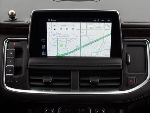 Used 2023 Chevrolet Suburban High Country image 17