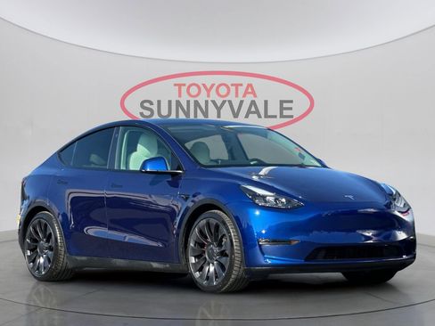 Used 2022 Tesla Model Y Performance image 10