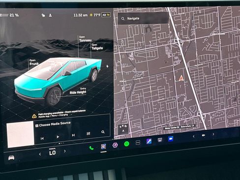 Used 2024 Tesla Cybertruck AWD Crew Cab image 19