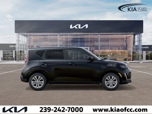 New 2025 Kia Soul LX image 7