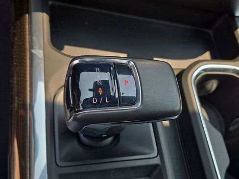 Used 2022 Chevrolet Silverado 1500 LT Trail Boss w/ LT Trail Boss Premium Package image 18