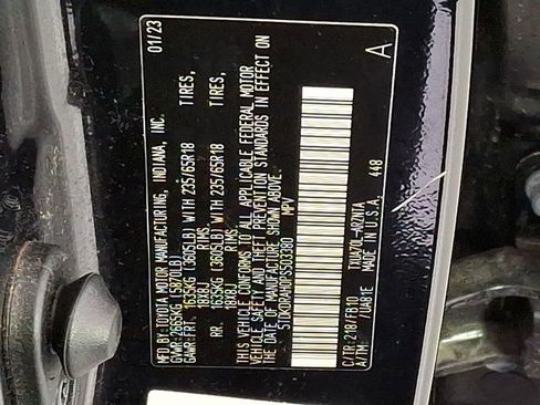 Used 2023 Toyota Highlander L image 26