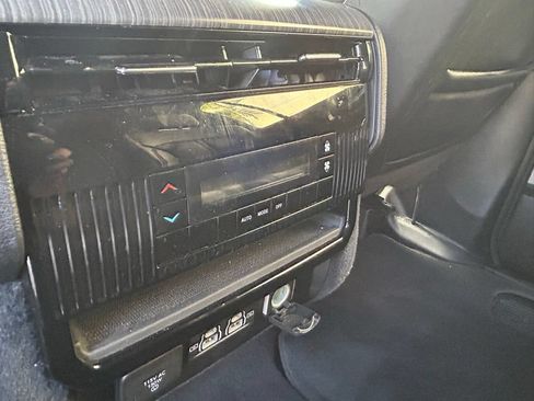 Used 2024 Jeep Wagoneer Series II w/ Flexible Seating Group AWD/4WD image 41