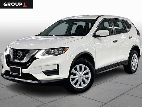 Used 2019 Nissan Rogue S image 1