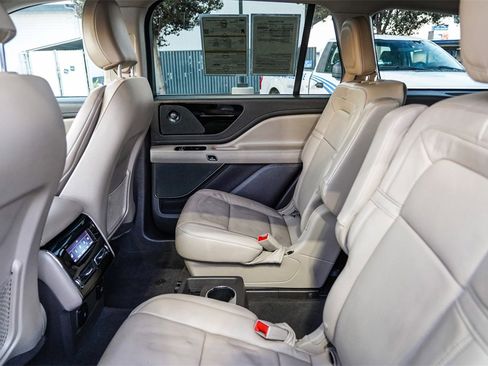 Certified 2023 Lincoln Aviator Reserve w/ Equipment Group 201A image 24