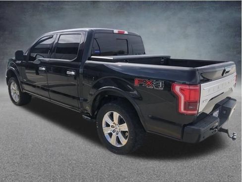 Used 2015 Ford F150 Platinum w/ Equipment Group 701A Luxury AWD/4WD image 7