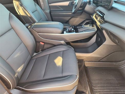 New 2026 Buick Enclave Preferred image 11