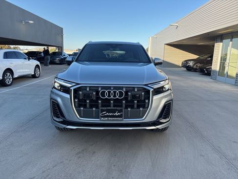 Used 2025 Audi Q7 2.0T Premium w/ Convenience Package image 2