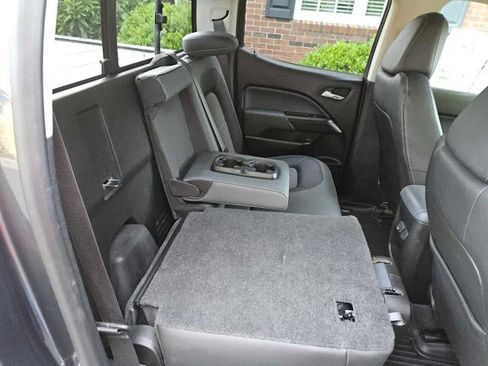 Used 2019 Chevrolet Colorado Z71 AWD/4WD image 30