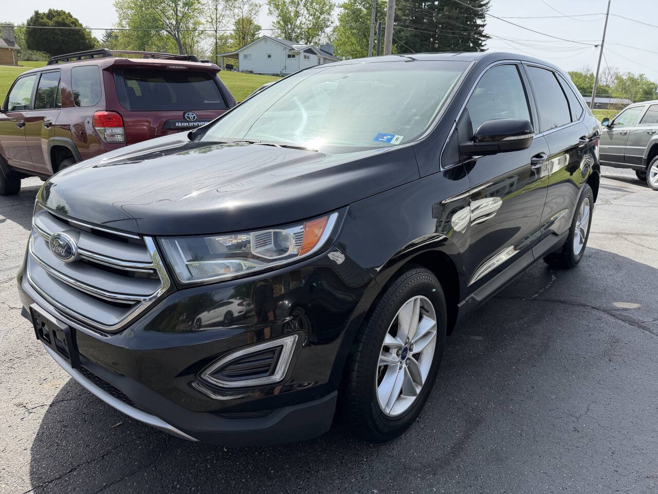Used 2016 Ford Edge SEL w/ Equipment Group 201A AWD/4WD image 2