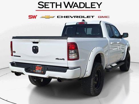 Used 2022 RAM 1500 Big Horn w/ Night Edition AWD/4WD image 7